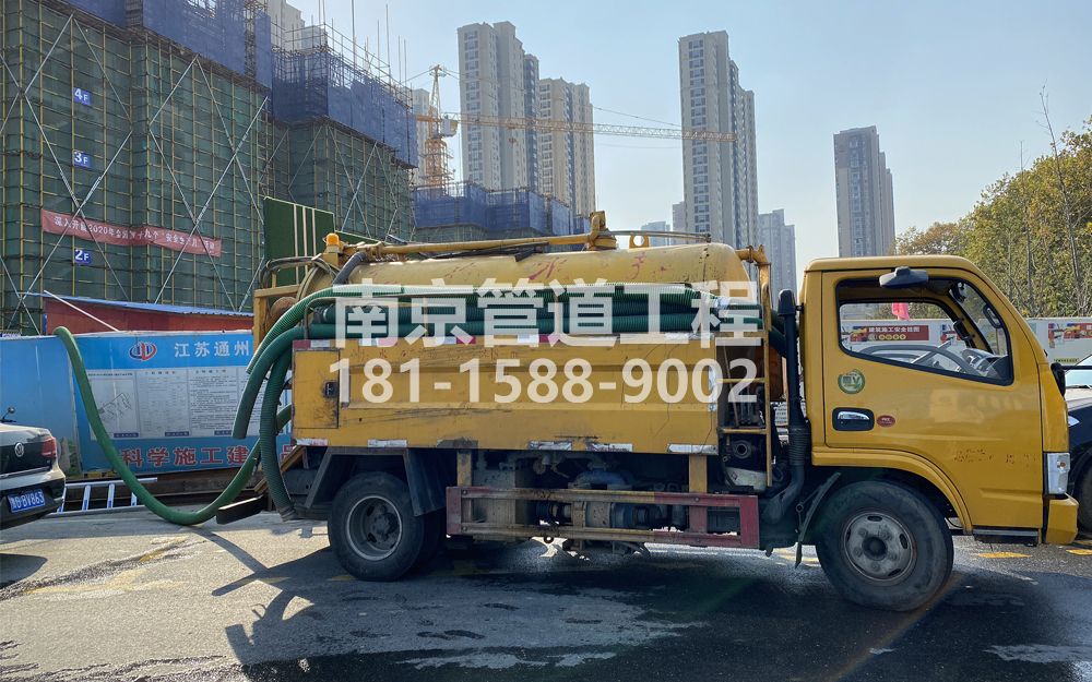 265马群建筑工地抽粪