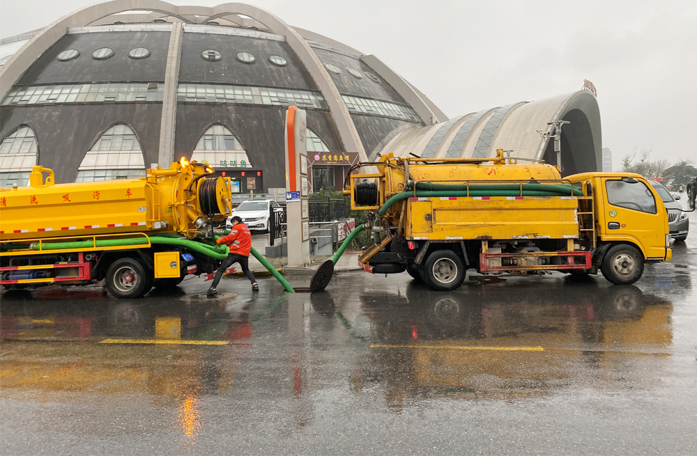 马群商场管道清淤